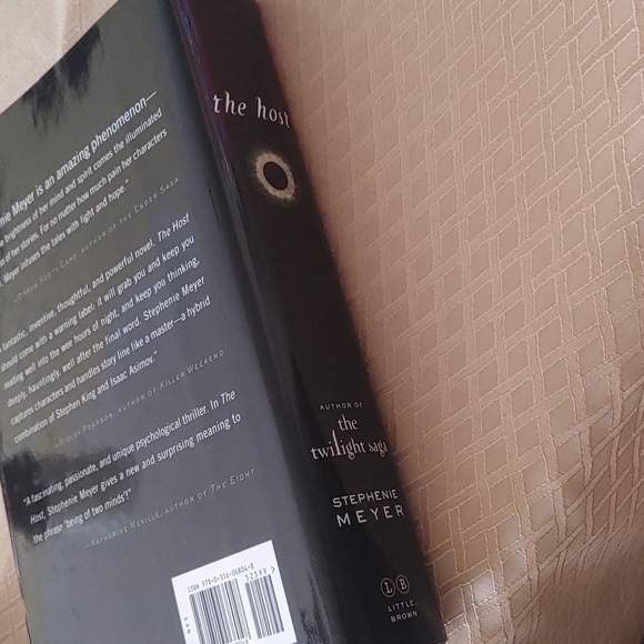 By Stephenie Meyer - The Host - Picture 5 of 6
